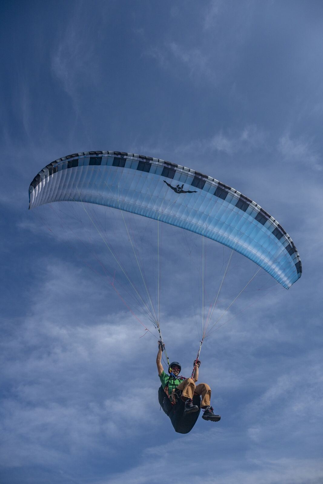 Adrian paragliding
